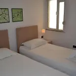 Kela's 5 Bedrooms *