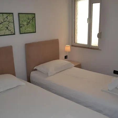 Kela's 5 Bedrooms *