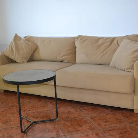 Kela's 5 Bedrooms Appartamento Vlorë