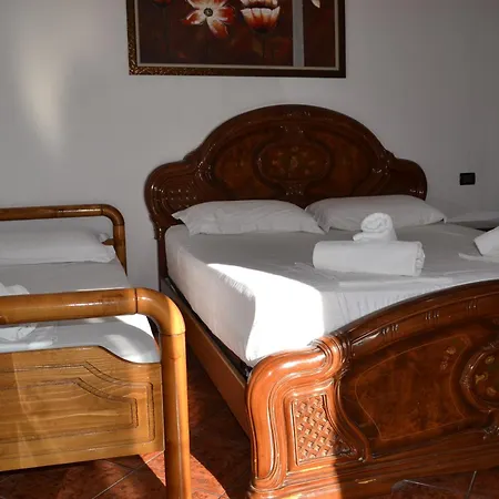 Kela's 5 Bedrooms *