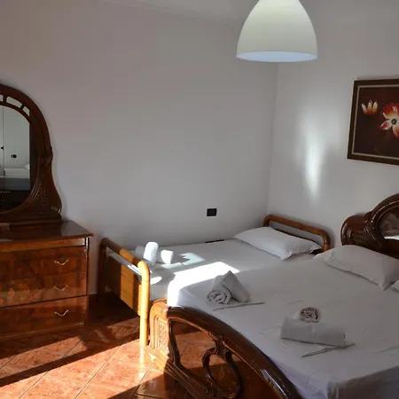 Kela's 5 Bedrooms