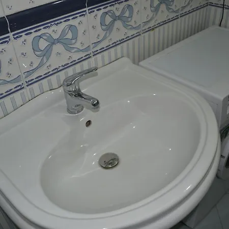 Kela's 5 Bedrooms Appartamento