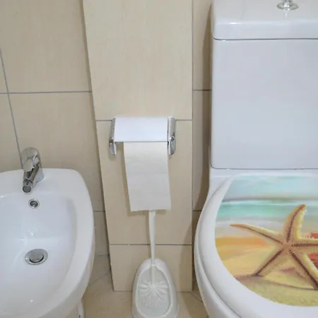 Appartamento Kela's 5 Bedrooms Vlorë