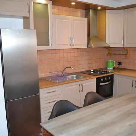 Kela's 5 Bedrooms * Vlorë