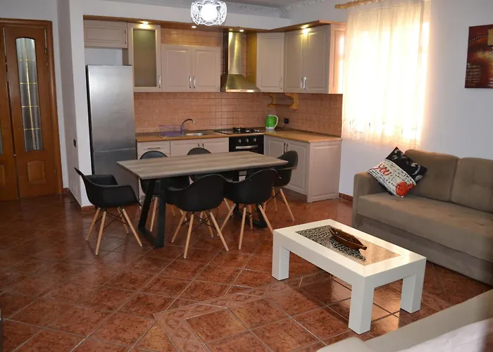 Kela's 5 Bedrooms Vlorë