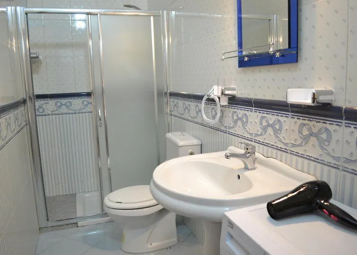 Daire Kela's 5 Bedrooms Avlonya